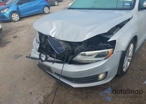 2013 Volkswagen Jetta Gli z USA, uszkodzony, nr VIN 3VW467AJ0DM244294